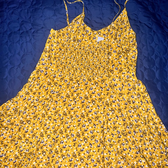 Old Navy Dresses & Skirts - Spaghetti Strap Sleeveless Dress